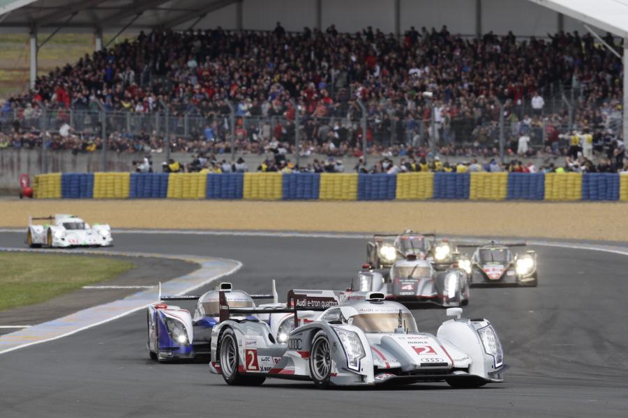  Audi R18 Le Mans 24hr 2012 года  (фото 42 из 43)